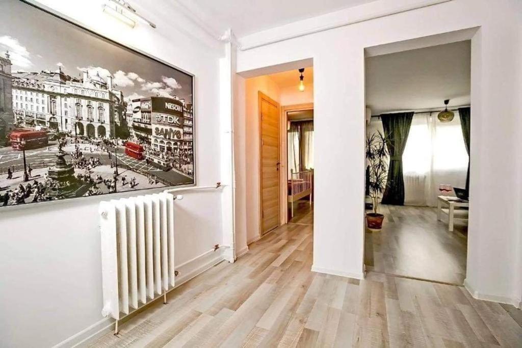Poetry I Piata Victorei Bukurešť Exteriér fotografie